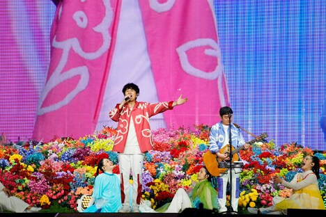 「YUZU ARENA TOUR 2024-2025 図鑑 Supported by NISSAN SAKURA」神奈川・横浜アリーナ公演の様子。©SENHA