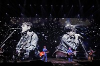 「YUZU ARENA TOUR 2024-2025 図鑑 Supported by NISSAN SAKURA」神奈川・横浜アリーナ公演の様子。©SENHA