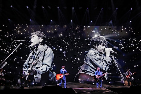 「YUZU ARENA TOUR 2024-2025 図鑑 Supported by NISSAN SAKURA」神奈川・横浜アリーナ公演の様子。©SENHA