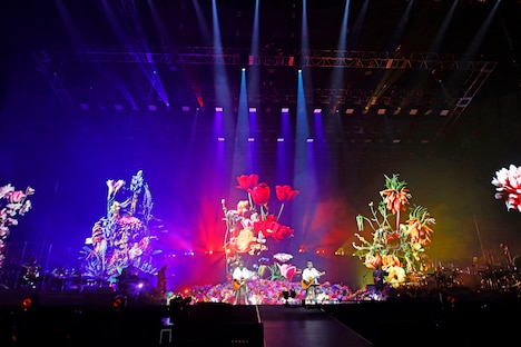 「YUZU ARENA TOUR 2024-2025 図鑑 Supported by NISSAN SAKURA」神奈川・横浜アリーナ公演の様子。©SENHA