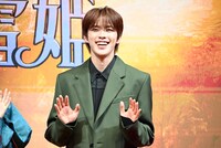 笑顔を弾けさせる河野純喜（JO1）。