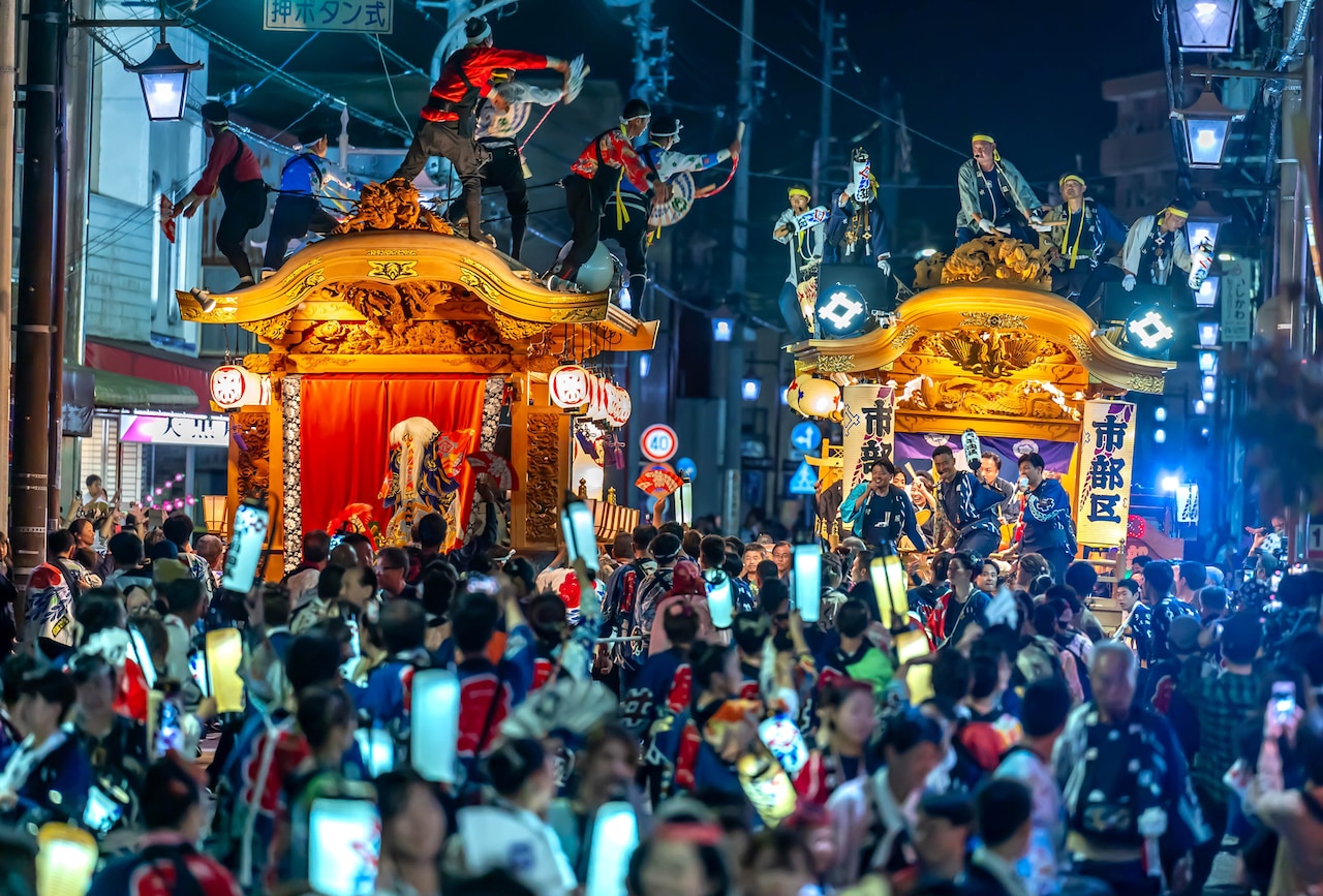 藤枝大祭りの様子。（提供：藤枝大祭り写真コンクール [藤枝大祭連合会] / 手塚光次「活気に満ちて」）
