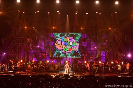 「ENDRECHERI MIX AND YOU FES」の様子。