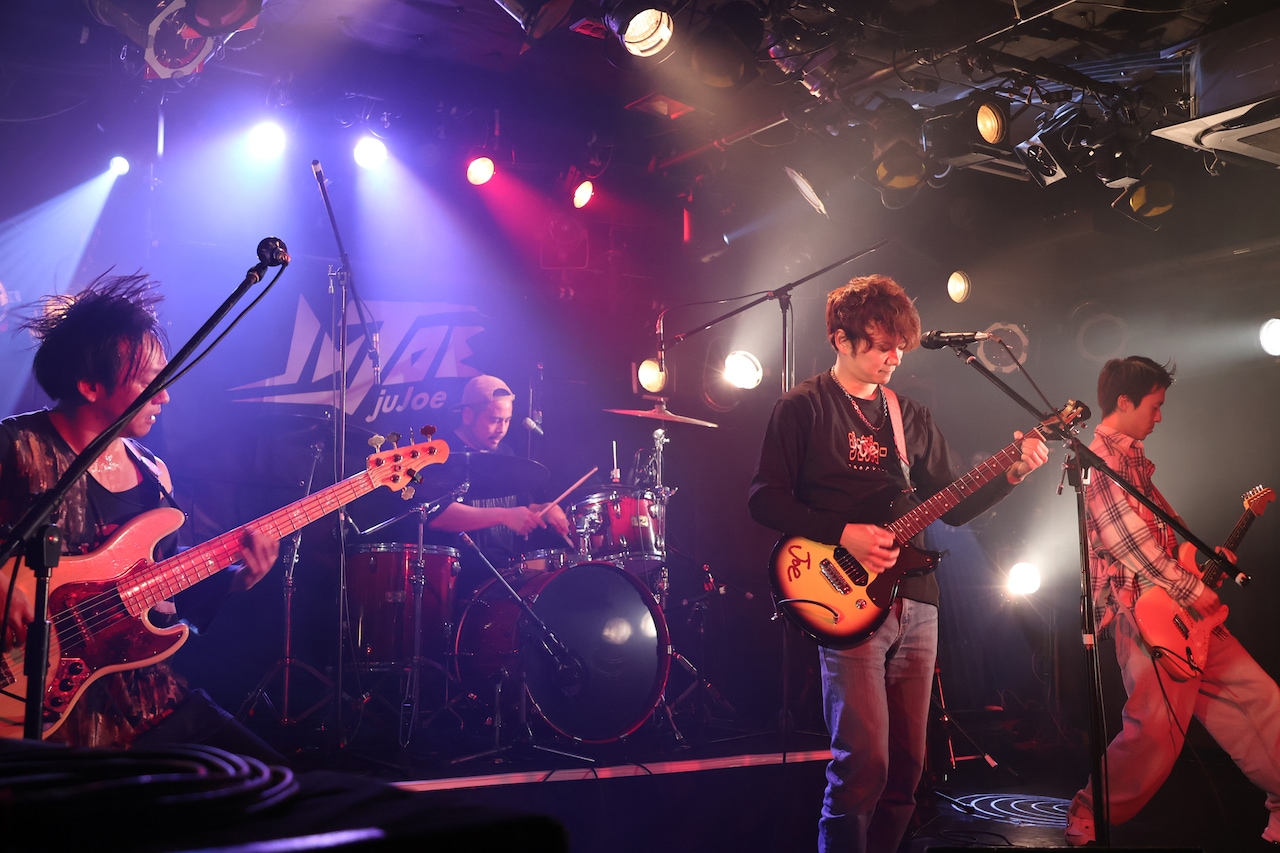 juJoeレコ発ライブ閉幕、伝えたいことは4つ「人生で一番大事なのは愛とか夢じゃない」