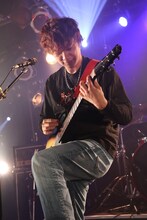 平井拓郎（Vo, G / juJoe）