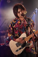 内田直孝（Vo, G / Rhythmic Toy World）