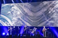 「FREDERHYTHM ARENA 2025 CITRUS CURIO CITY -TOKYO NIGHT CRUISING-」東京・日本武道館公演の様子。（撮影：森好弘）