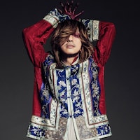 清春がL'Arc-en-Cielら同世代との関係性を語る、かまいたちのYouTubeチャンネルで