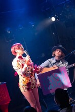 左からもも、中村大史（tricolor）（Photo by Masayo）