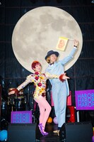 左からもも、中村大史（tricolor）。（Photo by Masayo）