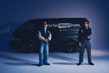 左からKAITA（Rht.）、高橋海人（King & Prince）。