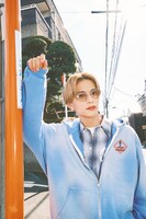 「Men's PREPPY」2025年4月号に登場する高橋恭平（なにわ男子）。©ヘリテージ