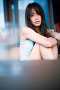 佐々木久美1st写真集「めくる日々」@Loppi・HMV限定版裏表紙(撮影:藤原宏)