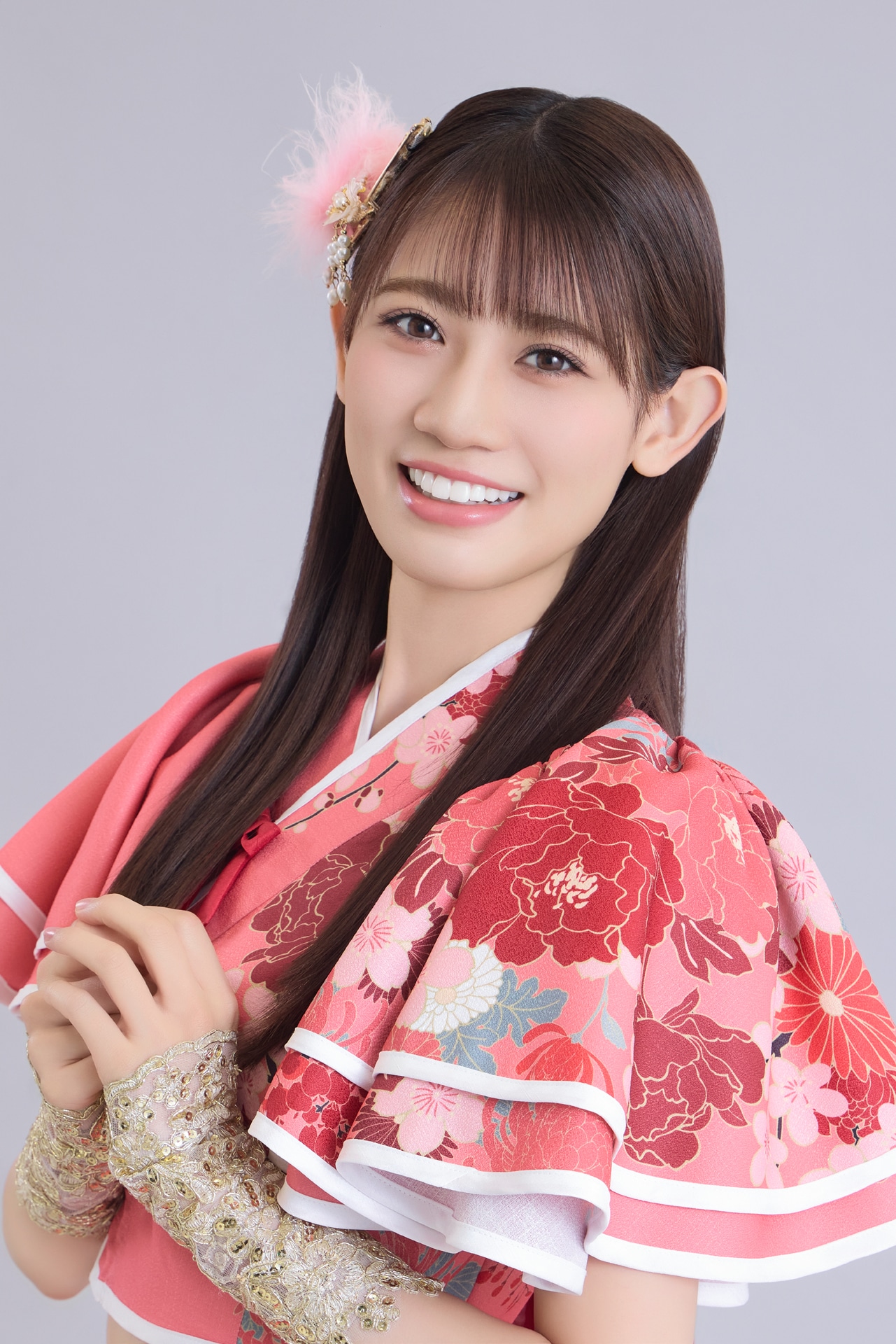 秋本帆華
