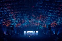 「米津玄師 2025 TOUR / JUNK」東京ドーム公演より「地球儀」のパフォーマンスの様子。