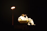 「米津玄師 2025 TOUR / JUNK」東京ドーム公演より「毎日」のパフォーマンスの様子。