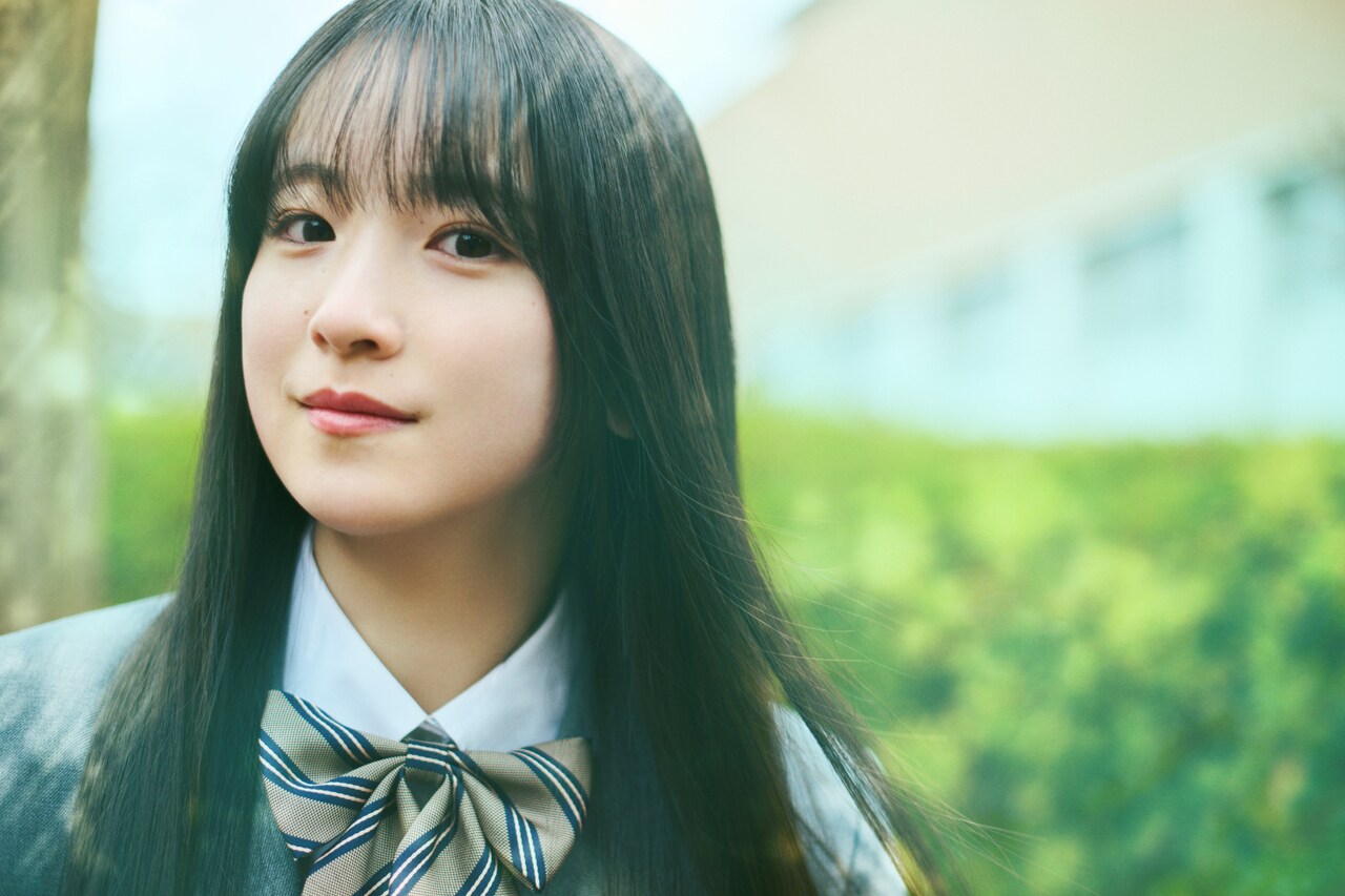 鈴木佑捺 - 乃木坂46、6期生夏組・大越ひなのと鈴木佑捺の撮り下ろし