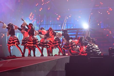 「≒JOY 3rd ANNIVERSARY PREMIUM CONCERT」の様子。©YOANI