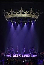 「≒JOY 3rd ANNIVERSARY PREMIUM CONCERT」の様子。©YOANI