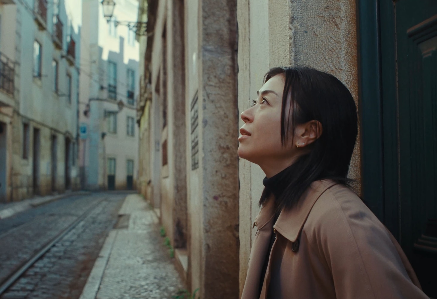 「綾鷹 meets 宇多田ヒカル 'Mine or Yours'」スペシャルムービーより。