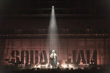 「ReoNa ONE-MAN Live Tour 2025 "SQUAD JAM"」愛知・Zepp Nagoya公演の様子。