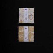 かや織ふきん（各550円）