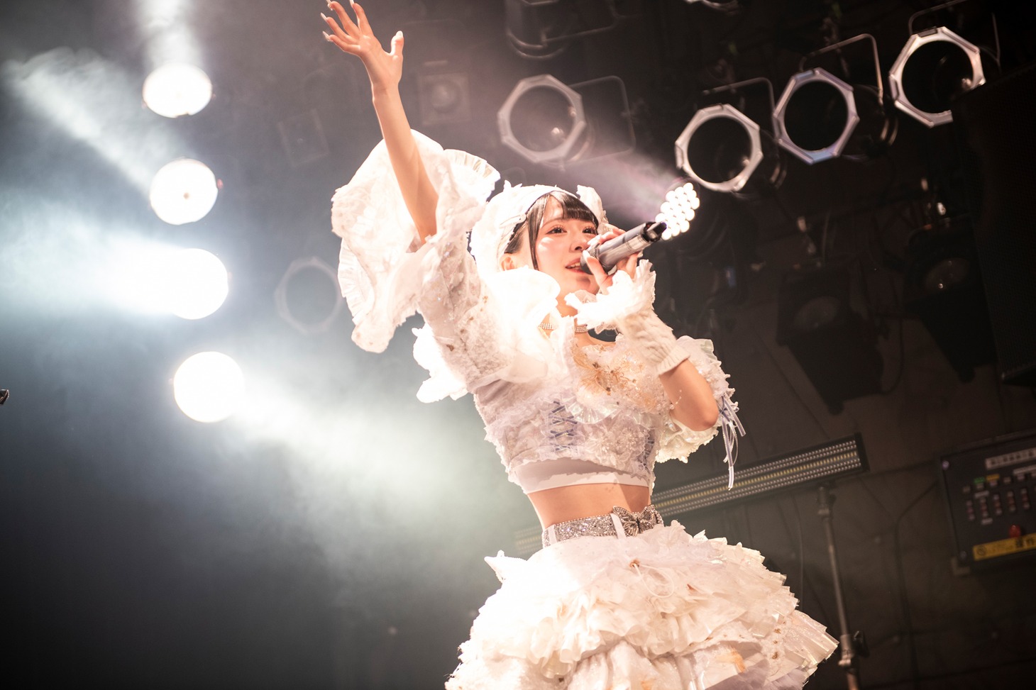 紫音にーな（Photo by MAYUMI）