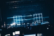 「INUWASI 5th ANNIVERSARY BANDSET LIVE TOUR〝 狗鷲雷閃 〟」ファイナル公演の様子。（撮影：真島洸）