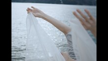 JUJU「The Water」ミュージックビデオより。