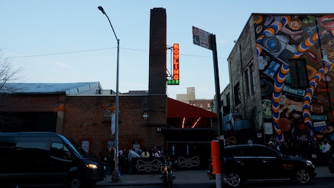 「JO1 WORLD TOUR JO1DER SHOW 2025 ‘WHEREVER WE ARE’」ニューヨーク公演の会場・Brooklyn Bowl。©LAPONE ENTERTAINMENT