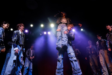 JO1 ©LAPONE ENTERTAINMENT