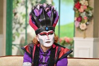 「徹子の部屋」よりデーモン閣下、黒柳徹子。©テレビ朝日