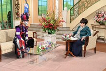 「徹子の部屋」よりデーモン閣下、黒柳徹子。©テレビ朝日