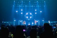 OWVのパフォーマンスの様子。（撮影：武田真和）