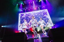 「フューチャーサイダー4thワンマンライブ ～フライングハイ！～」の様子。（撮影：ワタナベタイシ）