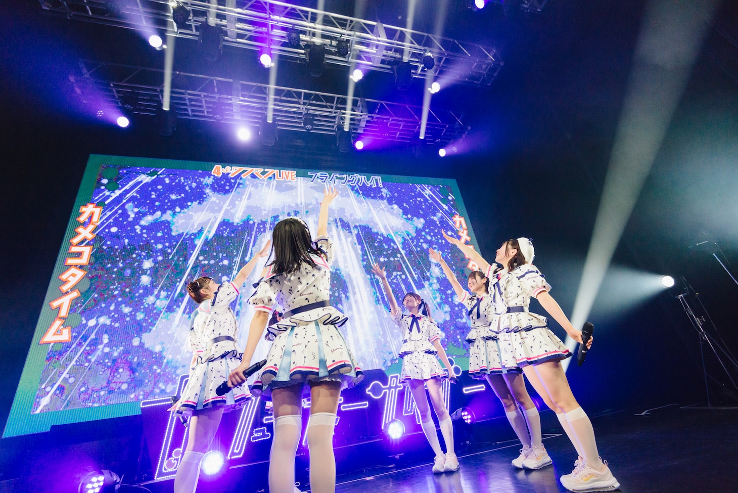 「フューチャーサイダー4thワンマンライブ ～フライングハイ！～」の様子。（撮影：ワタナベタイシ）