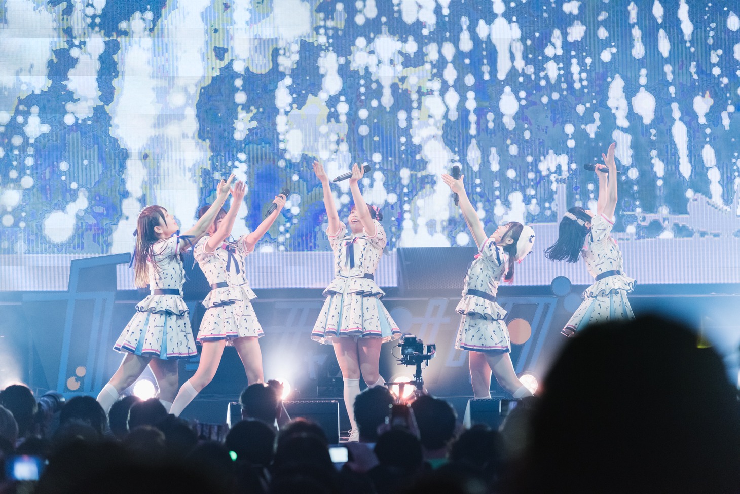 「フューチャーサイダー4thワンマンライブ ～フライングハイ！～」の様子。（撮影：ワタナベタイシ）