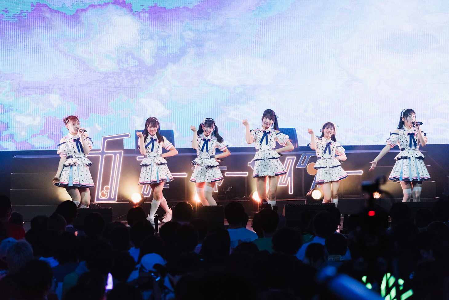 「フューチャーサイダー4thワンマンライブ ～フライングハイ！～」の様子。（撮影：ワタナベタイシ）