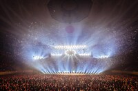 「DUSTCELL LIVE『ONE』at 日本武道館」の様子。（撮影：森好弘）