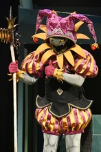 「俺やで！」と存在をアピールする原西孝幸（FUJIWARA）。