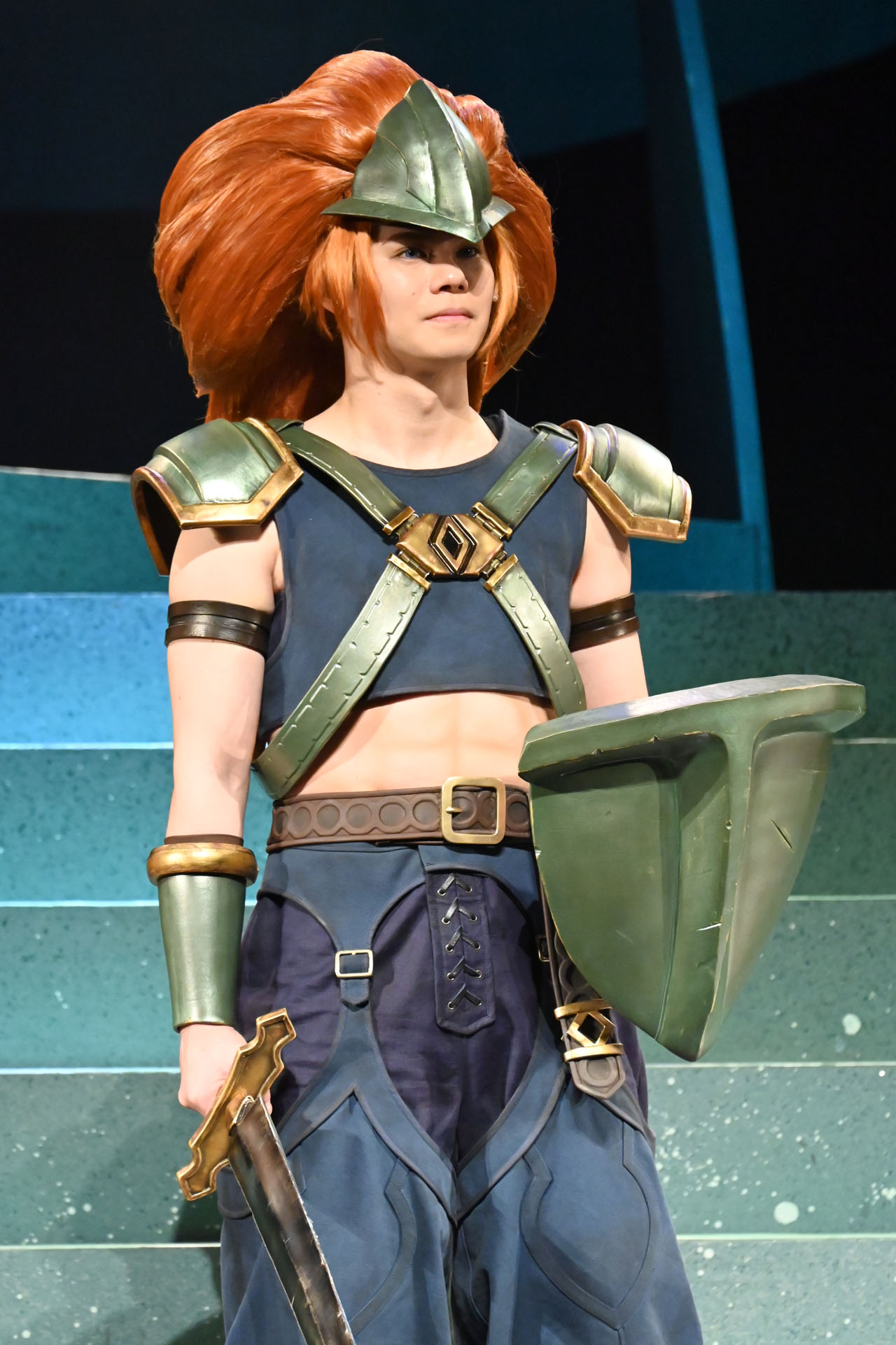 青柳塁斗 - 超特急・小笠原海に“見事な座長”と共演者から賛辞、初主演