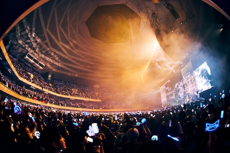 「DUSTCELL LIVE『ONE』at 日本武道館」の様子。（撮影：日吉“JP”純平）