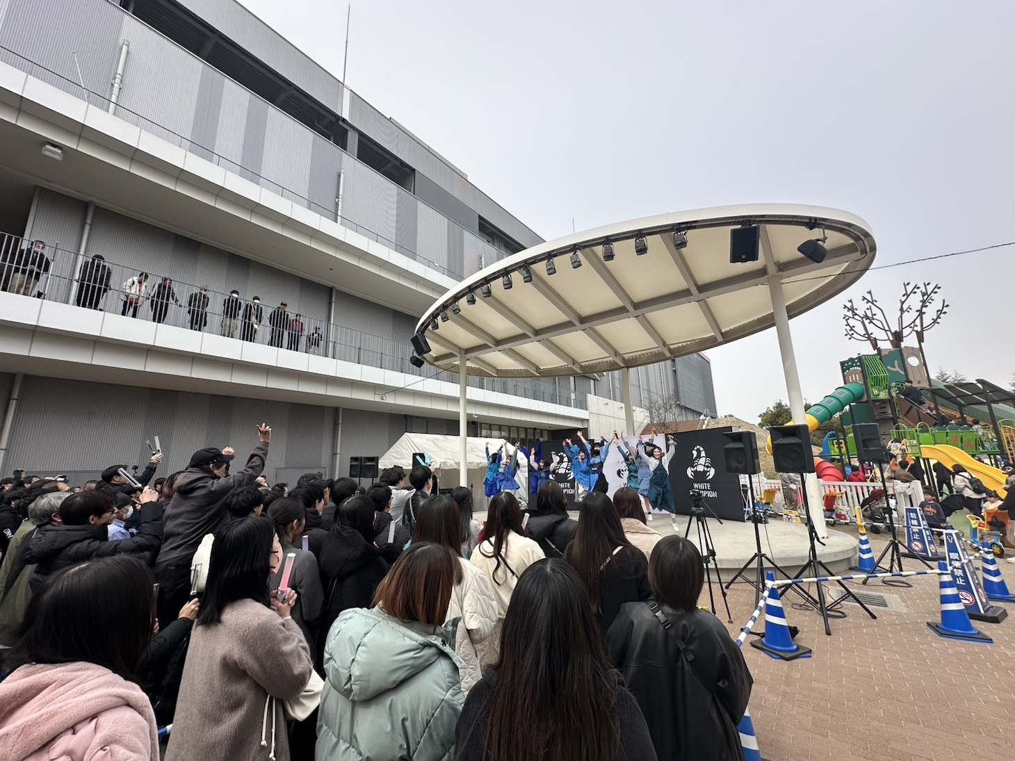 WHITE SCORPION「I do love you!」リリースイベントの様子。(c)OVERSE