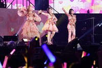 「LAWSON presents TrySail 10周年出航ライブ “FlagShip” in 日本武道館」東京・日本武道館公演の様子。