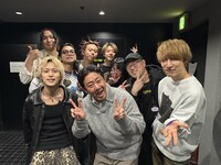 「ライブマニア」キャストのオフショット。