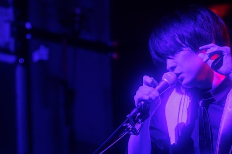 斎藤宏介（Vo, G）（Photo by Viola Kam［V'z Twinkle］）