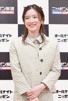 ほほえむ永野芽郁。