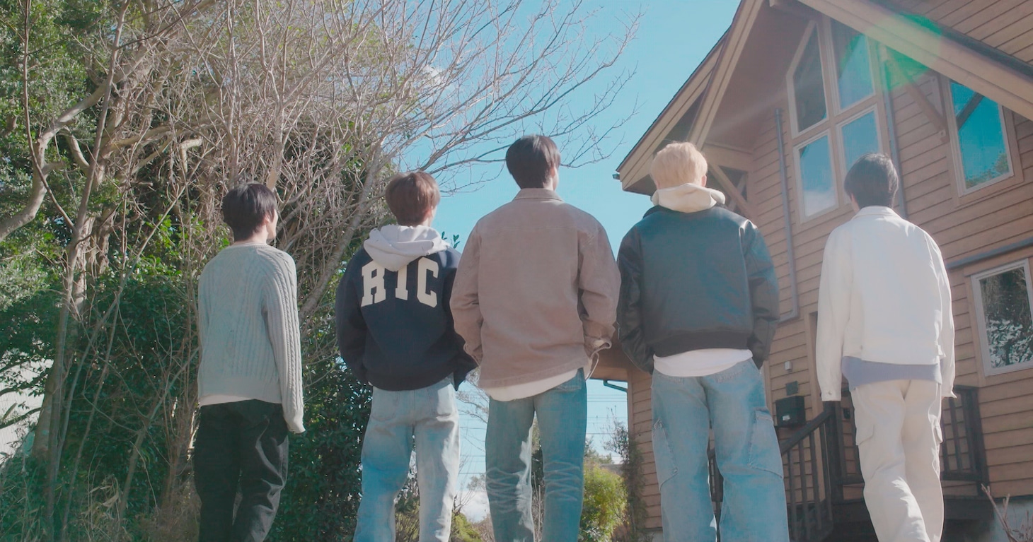 「3 hours Trip」より。