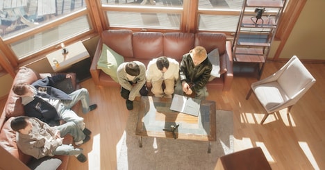 「3 hours Trip」より。