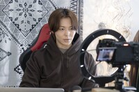 ヘイテツ。「日本一の最低男 ※私の家族はニセモノだった」より。